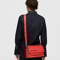 Image 4 of BANDOLERA MEDIANA AUDREE POCKETS TOUS