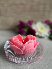 Image 5 of Midnight Garden Candle & Bath Set