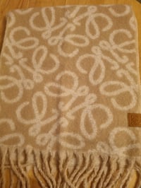 Image 10 of L scarf