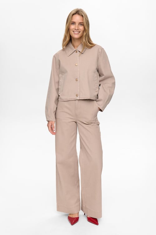 Image of 1-Chaqueta Numariam