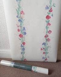 Authentic vintage wallpaper: 1990s Vintage Laura Ashley Wallpaper Rolls - Sweet Pea White Floral Flowers - (Set of 2 Rolls) – main image