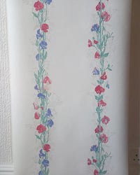 1990s Vintage Laura Ashley Wallpaper Rolls - Sweet Pea White Floral Flowers - (Set of 2 Rolls) – detail view 2