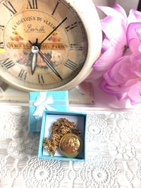 Image 2 of Photo Locket: Signed Premiere Design, Swirl Engraving, Circle 