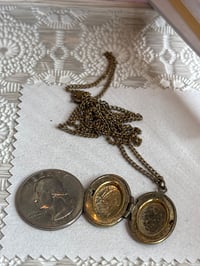 Image 5 of Photo Locket: Vintage Brass Oval Floral Keepsake Engraved Flower Design 