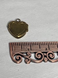 Image 4 of Vintage Small Gold-Tone Heart-Shaped Locket Pendant Space for a Small Jewel 
