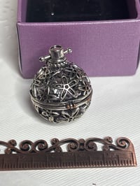 Image 5 of Vintage Silver Filigree Sphere Pendant Locket With Floral Design &amp; Purple Gift Box