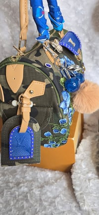 Image 4 of Blue & Camo Gorg girl speedy with matching hat