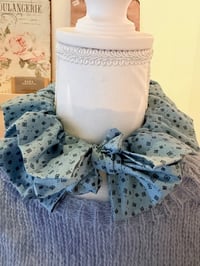 Image 1 of Printed Cotton – Geometric Pattern Ruffle Collar