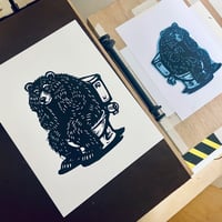 Image 3 of On the Throne, Serie Bears