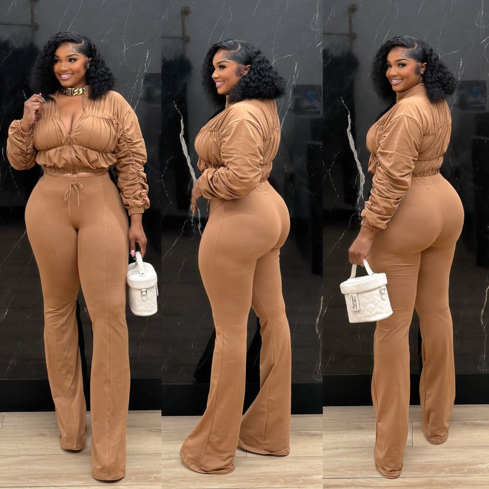 Image of TOP NOTCH SET-camel/PREORDER