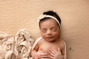 Image of Mia / Apricot 