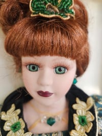 Image 3 of Eleanor – The Lady in the Shadowed Case