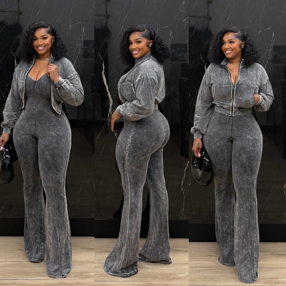 Image of TURNING HEADS JUMPER SET-black