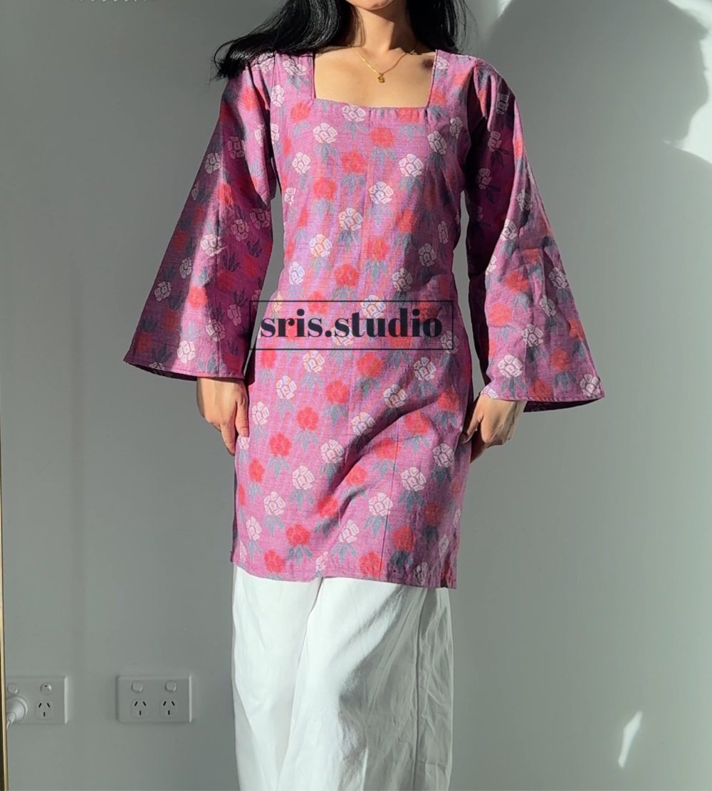 Image of Purple Bloom Rhododendron Kurti