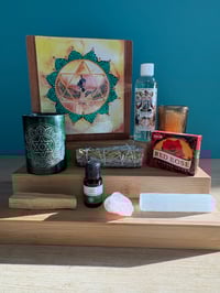 Image 1 of Heart Chakra Bundle Box