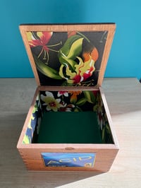 Image 4 of Heart Chakra Bundle Box