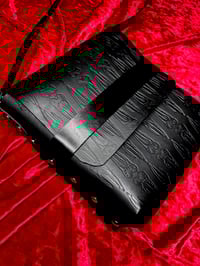 Image 4 of Saint Vera - Teeth