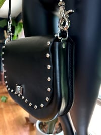 Image 2 of Sculptura - Round Rivets