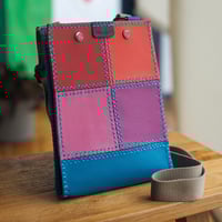 Image 1 of Bandolera patchwork rojo/rosa