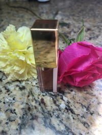 Image 3 of Brownie Phull Lips