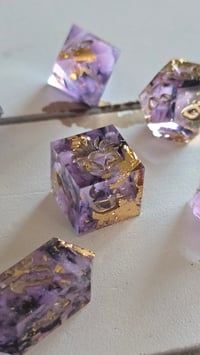 Image 6 of Be Golden dice set 