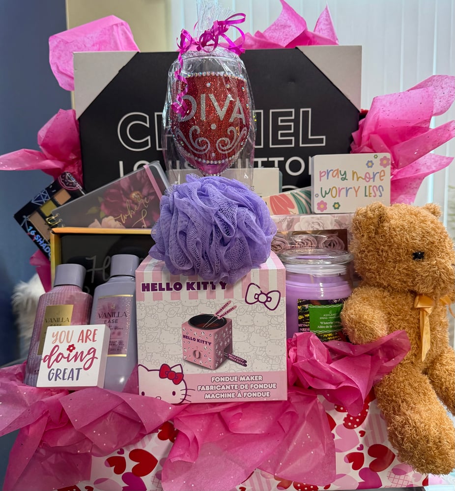 Image of “Daughter Of The King” Gift Basket