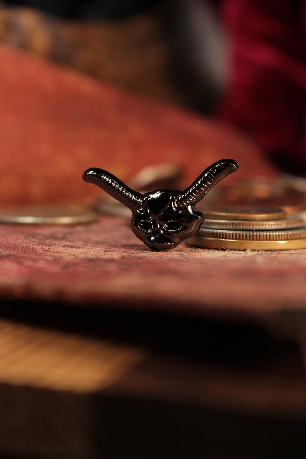 Image of Labyrinth Jarreth Mask 3D Pin