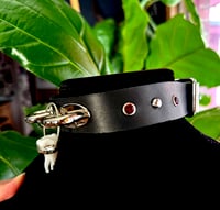 Image 3 of Glass Tooth Choker