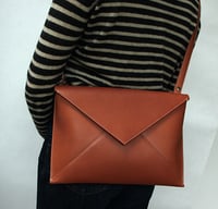 Image 1 of Enveloppe bag color Noce