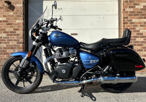 Image of $900 off! Astral Blue 2024 Super Meteor 650 with Touring Seat, Windshield, and Hard Saddlebags