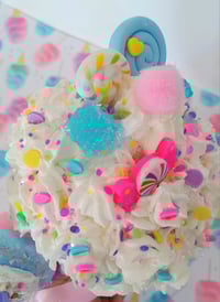 Image 3 of Sweets Crown