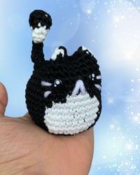 Image 2 of Loaf Kitty