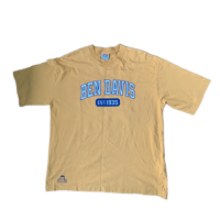 Image 2 of Ben Davis Japan tee featuring original artwork from EveryIcon med