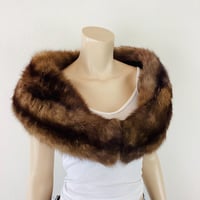 Image 4 of Vintage 1950s Sable Mink Fur Stole / Shoulder Wrap
