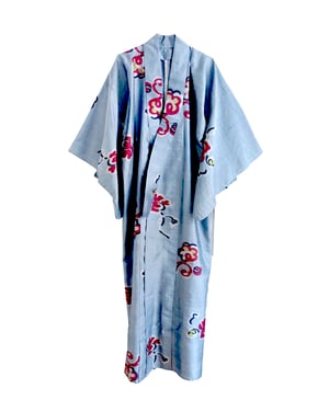 Image of Silke kimono dame - dueblå med blomster - i meisen vævning