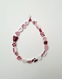 Image 2 of Collier Roses