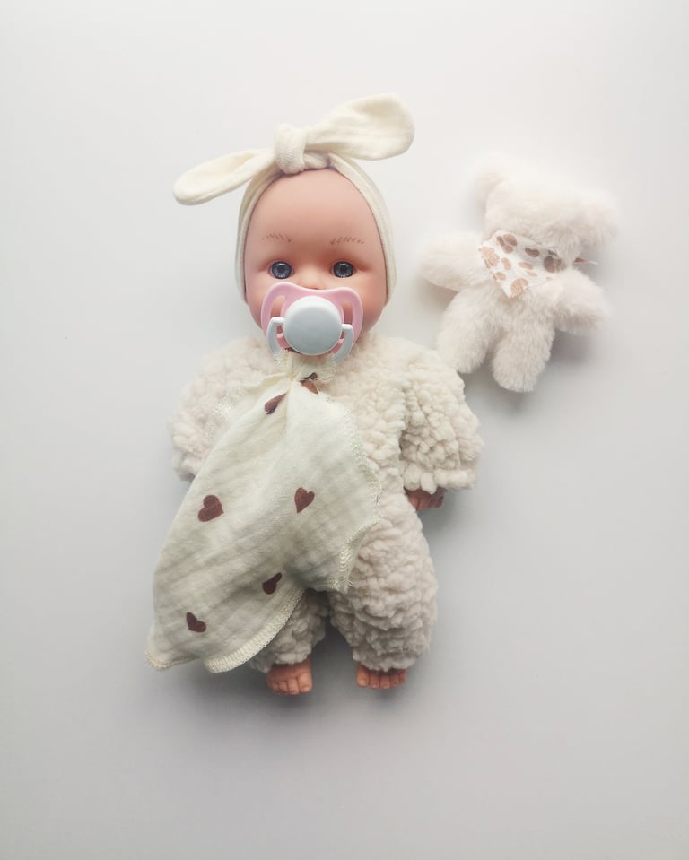 Plume avec sa tenue et accessoires  Image 3