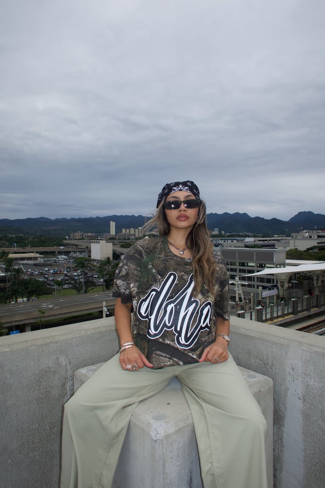 Image of HUNTER SIGNATURE ALOHA MEN'S T-SHIRT