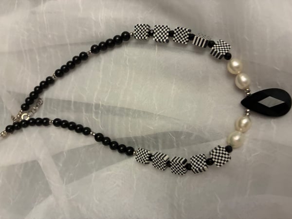 Image of Checkerboard beads and pearls 