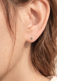 Image 3 of Tiny Emerald Stud Earring (SINGLE) 