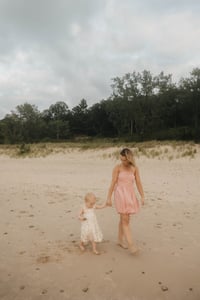 Image 4 of Motherhood Minis w/ Izabelle 