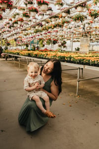 Image 3 of Motherhood Minis w/ Izabelle 