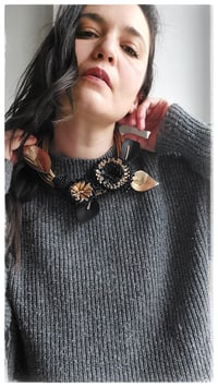 Image 12 of Assolo 67/2025 - Garden collier necklace - "Esperidi III"