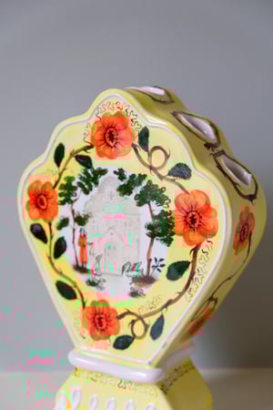 Image of Thorn & Folly - Romantic Vase