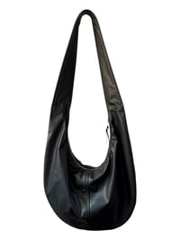 Image 3 of  the black round bag