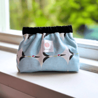 Bane(Spring Closure) pouch crane blue