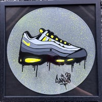 Image 4 of NiKE 95s