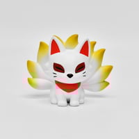 Image 2 of kyū Kitsune Figurine 