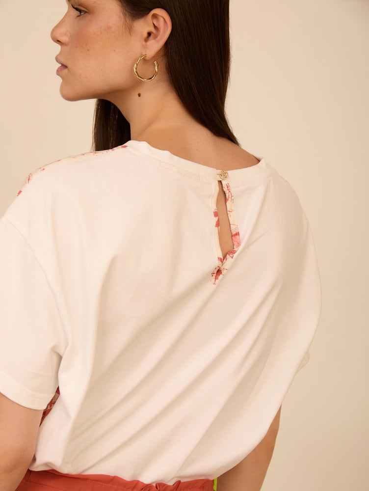 Image of Camiseta Chestnut. Meisïe.