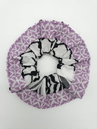 Image 13 of Jumbo Keffiyeh Scrunchies 🔻